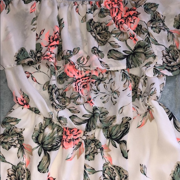 Floral Romper - Picture 3 of 5